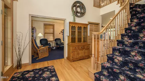 Entry Way - 1707 Larson Rd, Bismarck, ND 58504 photo 3 of 10