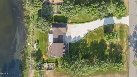 View/Area - 1707 Larson Rd, Bismarck, ND 58504 photo 6 of 10