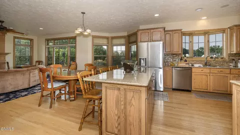 Kitchen - 1707 Larson Rd, Bismarck, ND 58504 photo 2 of 4