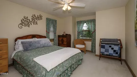 Bedroom - 1707 Larson Rd, Bismarck, ND 58504 photo 4 of 5