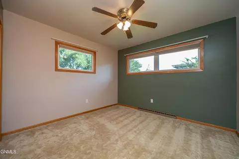 Bedroom - 469 Custer St, Dickinson, ND 58601 photo 4 of 8