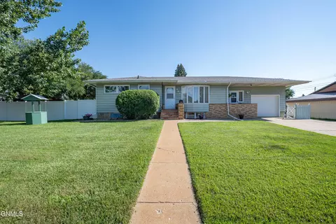 Other - 469 Custer St, Dickinson, ND 58601 photo 9 of 9