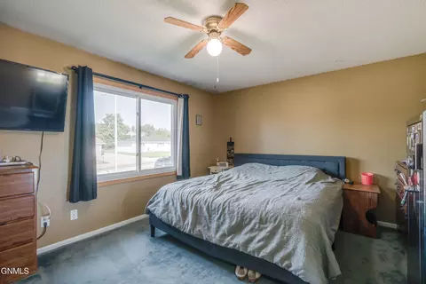Bedroom - 810 3rd Ave NE, Mandan, ND 58554 photo 1 of 1