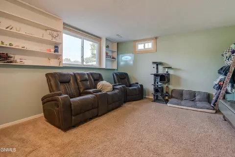 Other - 810 3rd Ave NE, Mandan, ND 58554 photo 11 of 23