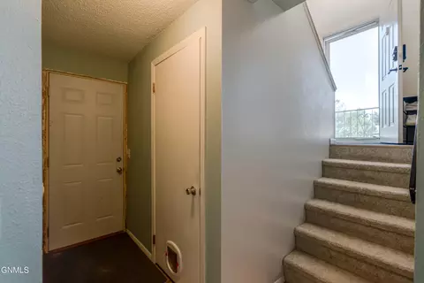 Entry Way - 810 3rd Ave NE, Mandan, ND 58554 photo 3 of 5