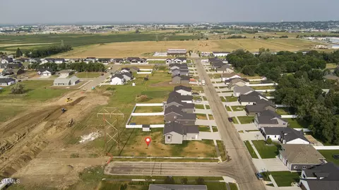 View/Area - 5417 Hendrickson Dr, Bismarck, ND 58504 photo 3 of 4
