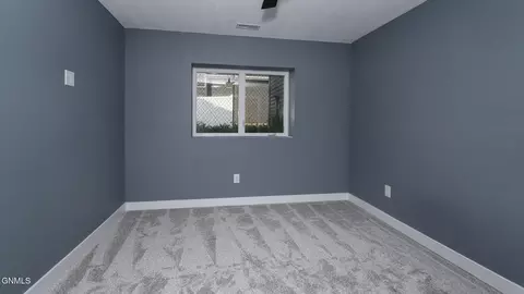 Bedroom - 5417 Hendrickson Dr, Bismarck, ND 58504 photo 6 of 7