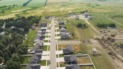 View/Area - 5417 Hendrickson Dr, Bismarck, ND 58504 photo 1 of 4
