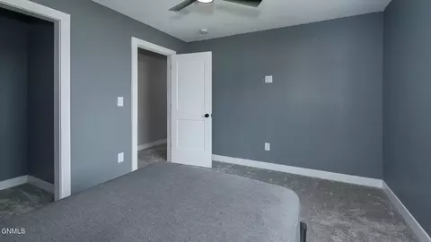 Bedroom - 5417 Hendrickson Dr, Bismarck, ND 58504 photo 5 of 7