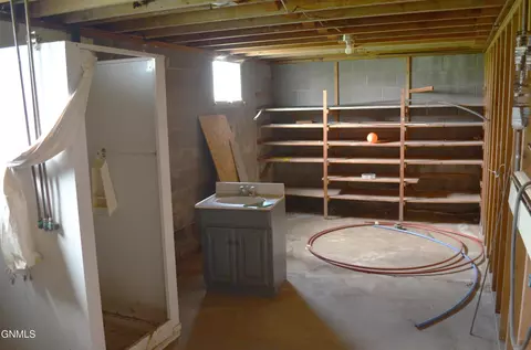 Bath - 322 Third Ave E, New Leipzig, ND 58562 photo 3 of 4