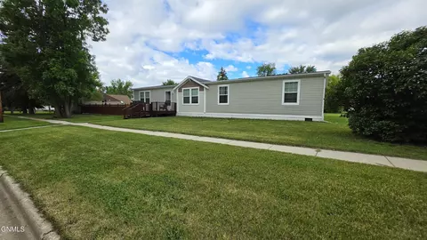 Other - 207 Hanks St, Grenora, ND 58845 photo 2 of 11