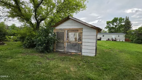 Exterior - 207 Hanks St, Grenora, ND 58845 photo 4 of 4