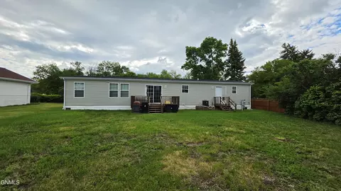 Exterior - 207 Hanks St, Grenora, ND 58845 photo 3 of 4