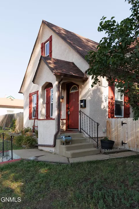 Exterior - 236 4th St W, Dickinson, ND 58601 photo 7 of 9
