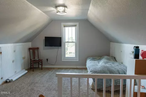 Bedroom - 236 4th St W, Dickinson, ND 58601 photo 1 of 10