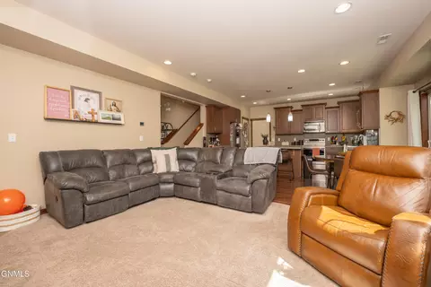 Living - 711 28th St W, Dickinson, ND 58601 photo 2 of 4