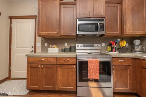 Kitchen - 711 28th St W, Dickinson, ND 58601 photo 6 of 6