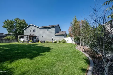Exterior - 711 28th St W, Dickinson, ND 58601 photo 15 of 15