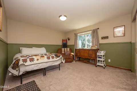 Bedroom - 711 28th St W, Dickinson, ND 58601 photo 2 of 8