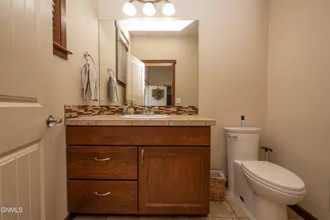 Other - 711 28th St W, Dickinson, ND 58601 photo 4 of 11