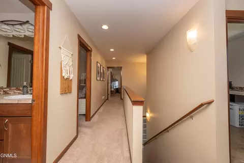 Entry Way - 711 28th St W, Dickinson, ND 58601 photo 5 of 7