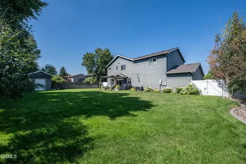 Exterior - 711 28th St W, Dickinson, ND 58601 photo 2 of 15