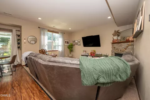Living - 711 28th St W, Dickinson, ND 58601 photo 4 of 4
