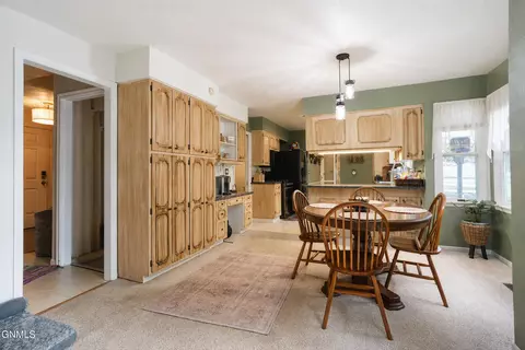 Dining - 1720 4th Ave E, Williston, ND 58801 photo 2 of 3
