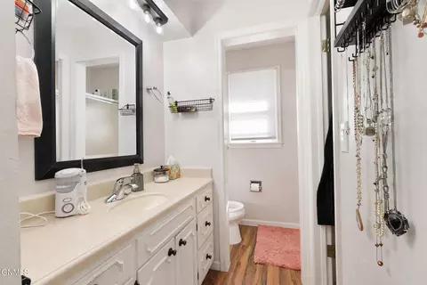 Bath - 1720 4th Ave E, Williston, ND 58801 photo 3 of 4