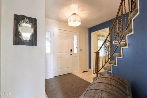 Entry Way - 1720 4th Ave E, Williston, ND 58801 photo 2 of 5