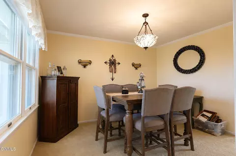 Dining - 1720 4th Ave E, Williston, ND 58801 photo 1 of 3