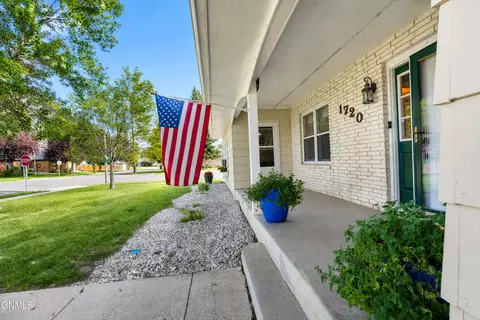 Exterior - 1720 4th Ave E, Williston, ND 58801 photo 3 of 11