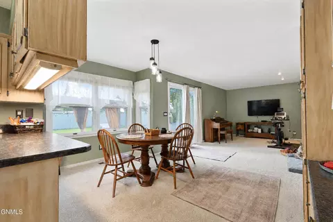 Dining - 1720 4th Ave E, Williston, ND 58801 photo 3 of 3