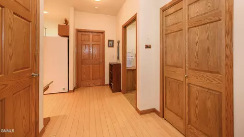 Entry Way - 2813 Sleepy Hollow Loop, Bismarck, ND 58501 photo 4 of 4