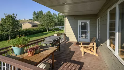 Exterior - 2813 Sleepy Hollow Loop, Bismarck, ND 58501 photo 3 of 6