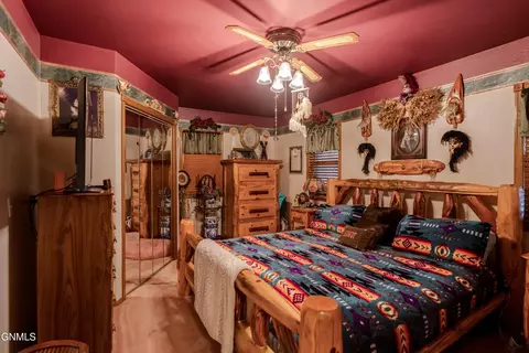 Bedroom - 705 3rd Ave SE, Mandan, ND 58554 photo 1 of 4
