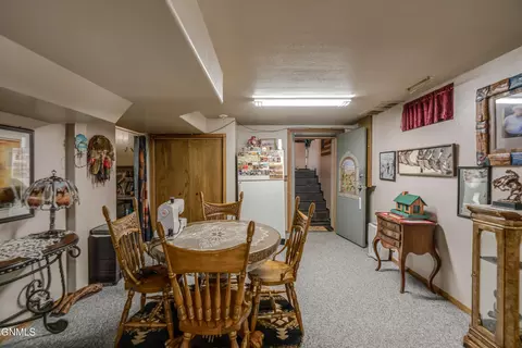 Dining - 705 3rd Ave SE, Mandan, ND 58554 photo 5 of 5