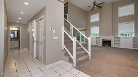 Entry Way - 1815 Montego Dr, Bismarck, ND 58503 photo 3 of 5