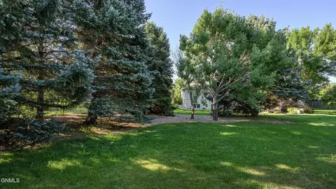 Exterior - 1815 Montego Dr, Bismarck, ND 58503 photo 3 of 9