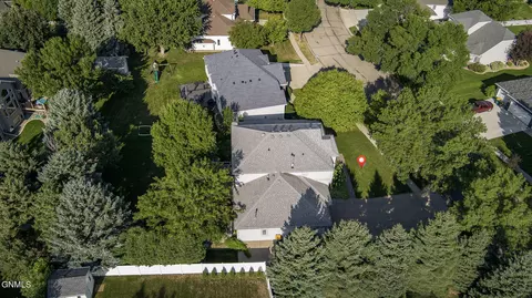 View/Area - 1815 Montego Dr, Bismarck, ND 58503 photo 3 of 9