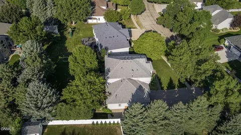 View/Area - 1815 Montego Dr, Bismarck, ND 58503 photo 7 of 9