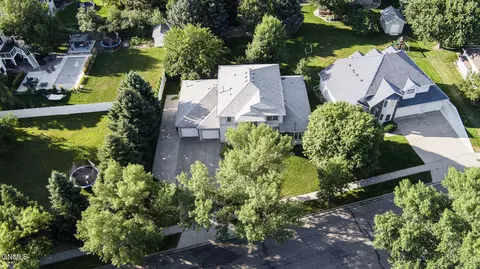 View/Area - 1815 Montego Dr, Bismarck, ND 58503 photo 4 of 9