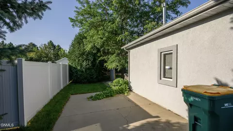 Exterior - 1815 Montego Dr, Bismarck, ND 58503 photo 9 of 9