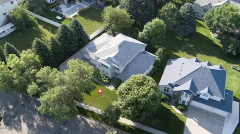 View/Area - 1815 Montego Dr, Bismarck, ND 58503 photo 2 of 9