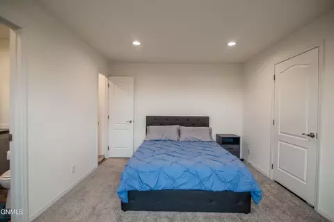 Bedroom - 6812 E Schatz Ln, Elgin, ND 58533 photo 6 of 6