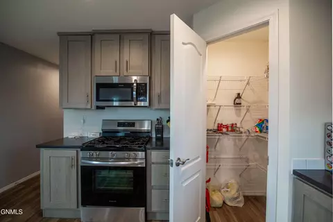 Kitchen - 6812 E Schatz Ln, Elgin, ND 58533 photo 7 of 7