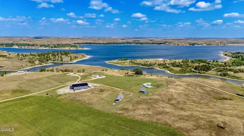 View/Area - 6812 E Schatz Ln, Elgin, ND 58533 photo 8 of 10