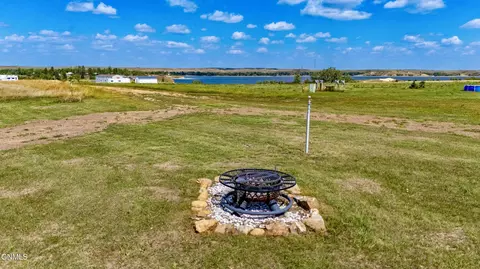 View/Area - 6812 E Schatz Ln, Elgin, ND 58533 photo 7 of 10
