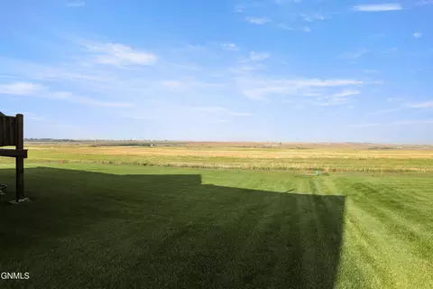 Exterior - 2709 44th Ave W, Williston, ND 58801 photo 10 of 10