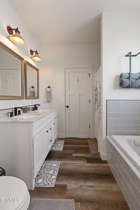 Bath - 2709 44th Ave W, Williston, ND 58801 photo 3 of 3